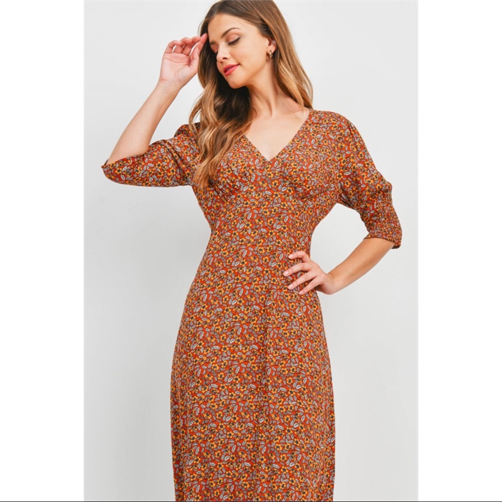 🆕 Floral V-Neck Puff Sleeves Woven Midi Dress